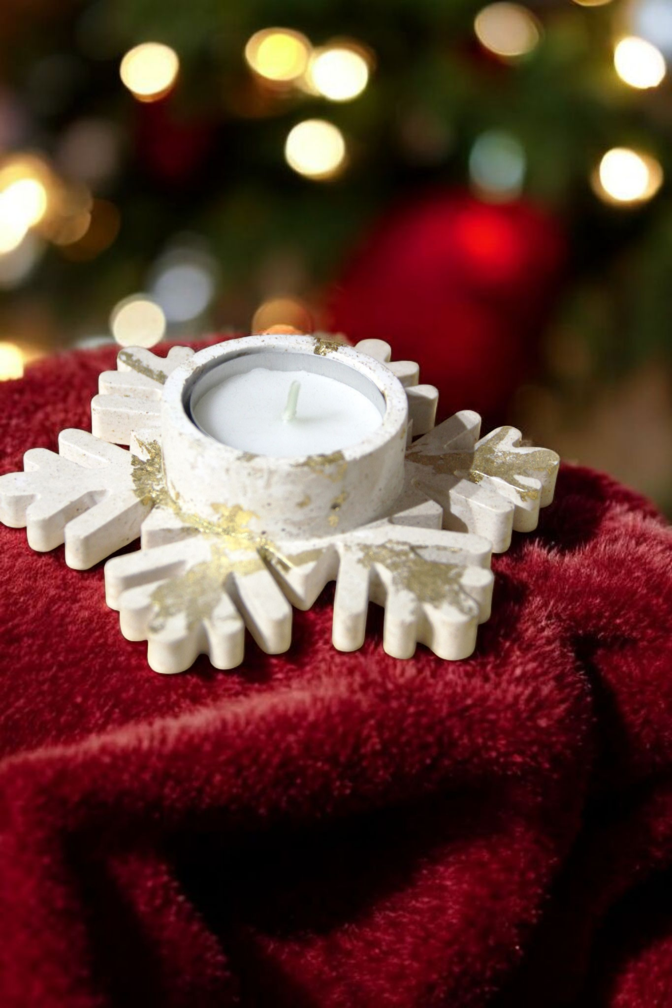 Βάση για Ρεσώ Χιονονιφάδα από Τσιμέντο – Μπεζ με λευκό με Χρυσά Φύλλα