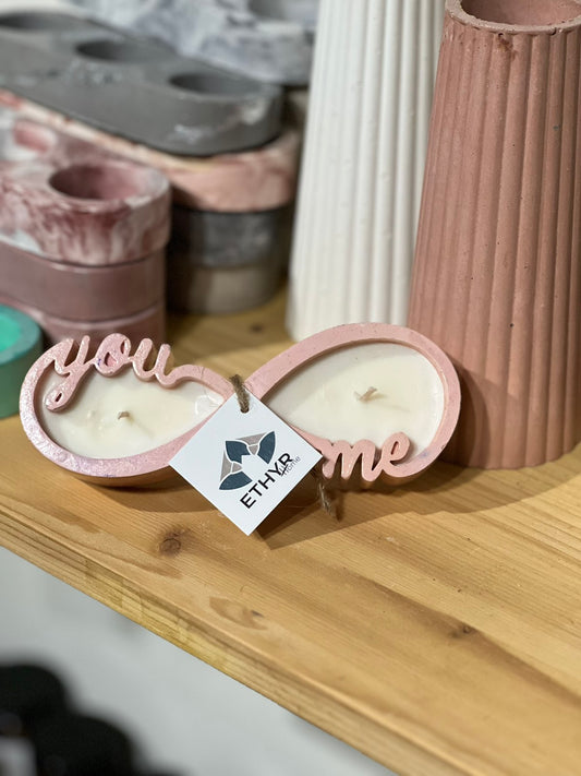 Χειροποίητο Κερί Σόγιας You&Me Κουραμπιές - Πορσελάνινο Δοχείο Infinity - Ethyrhome Βύρωνας